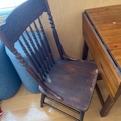 アンティークの机