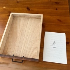 アンティークの机