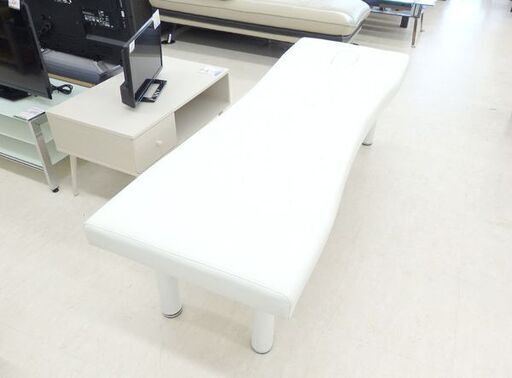 めちゃお得！！電動昇降リクライニング マッサージベッド ホワイト