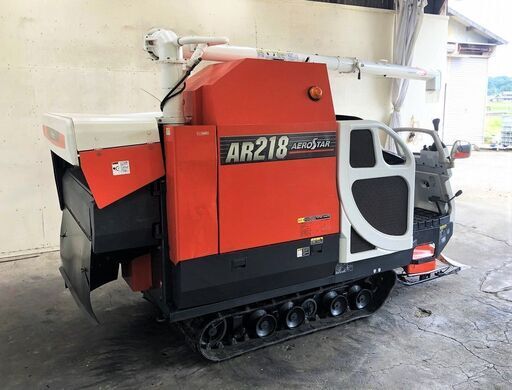 【SOLD OUT】【三重県津市】 清掃・整備済み クボタ コンバイン AR218 GDXW 18馬力 HST無段変速【農機具でっく】【三重】【コンバイン】 SOLD OUT】【三重県津市】 清掃・整備済み クボタ コンバイン AR218