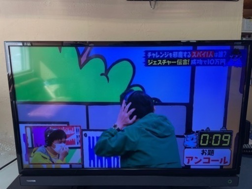 091000 東芝　32型液晶テレビ　2017年製