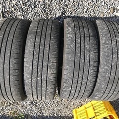 225/50R18 ロクサーニ