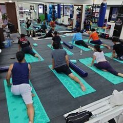 男性も多い！🙆少人制ヨガ♫田町のキックボクシングジム/ LEO GYM - 港区