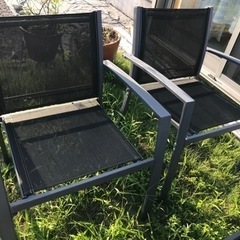 「値下げ」屋外向けテーブル、イスセット