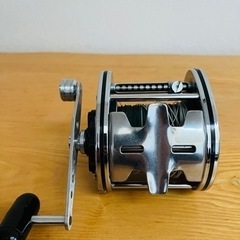 Daiwa リール　dynamicST-200