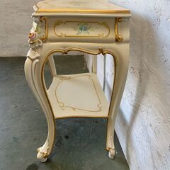 【NOVAPLAK】 ノバパルク社製 イタリア 最高峰 ルイ15世 ロココ様式 木彫装飾 サイド―テーブル サイドチェスト コンソール 猫脚