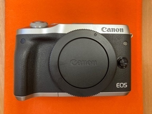 EOS M6 ダブルズームキット＋単焦点レンズ 【公式通販】