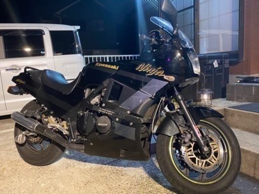 GPZ400R 4型　ブラック\u0026ゴールド　綺麗なバイク　車検残り長い‼️激安車‼️