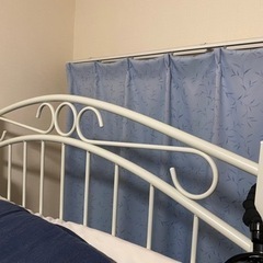 ロフトベット　ニトリ　白