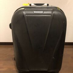 【無料】スーツケース 4〜5泊分入るサイズ（黒・カーボン調）