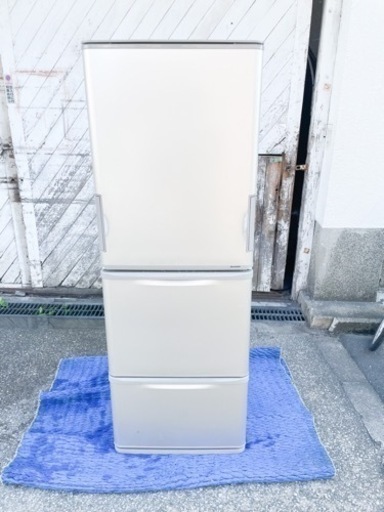 【大容量】2014年製SHARP 3ドア どっちもドア 冷蔵庫SJ-WA35A-N