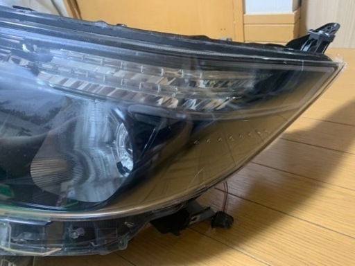 間も無く終了】エスクァイア80.85系加工ヘッドライト