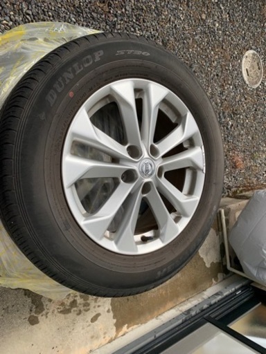 T32 エクストレイル純正 225/65R17 夏タイヤ 7.5山 ステッカ付き