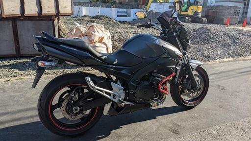 【クラス最高61PS ４気筒 400㏄】SUZUKI GSR400 ABS