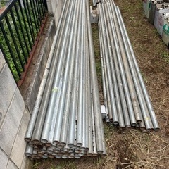 単管パイプ売ります！　直行、三連、ジョイント、