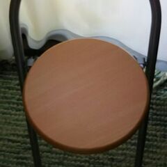 折り畳み式簡易椅子