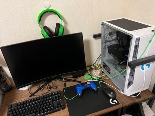 売れなければ22日で別サイトで売ります！かなり安いかと　ゲーミングPC  モニター以外一式　pc マウス キーボード ヘッドホン4点