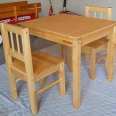 IKEA　子ども用テーブル　チェア２脚セット