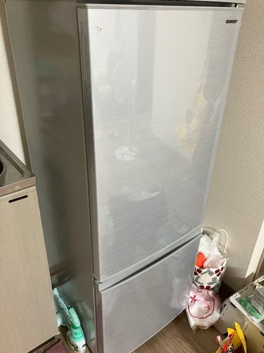 商談中シャープ冷蔵庫　167リットル　2019年製