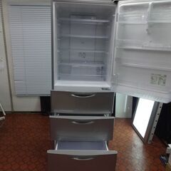 ID 124677　冷蔵庫　４ドア　アクア　355L　２０１５年製　AQR-36D2-（S)