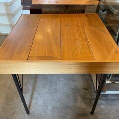 ダイニングテーブル2個