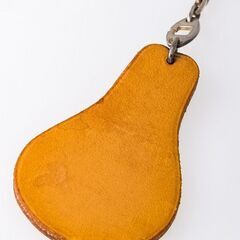 【エルメス】HERMES キーホルダー チャーム フルーツモチーフ ラフランス ブラウン系xシルバー レザー 品番h21-269 エルメス】HERMES キーホルダー チャーム フルーツモチーフ ラフランス