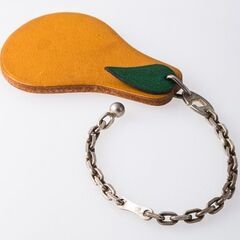 【エルメス】HERMES キーホルダー チャーム フルーツモチーフ ラフランス ブラウン系xシルバー レザー 品番h21-269 エルメス】HERMES キーホルダー チャーム フルーツモチーフ ラフランス