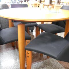ダイニングテーブル4人掛けセット（円形）