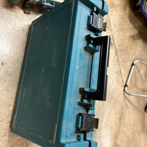 売約済み】makita 電動ハンマー コンクリート破壊に。 中古品