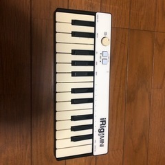 MIDIキーボード　iRig