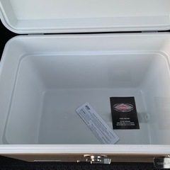 山口県内お届けします【☆新品☆】Coleman コールマン クーラーボックス 54QT スチールベルト バターナッツ
