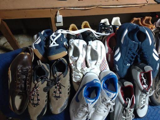 Columbia、Timberland、NIKE、Salmon、Addidas、Reebock他未使用
