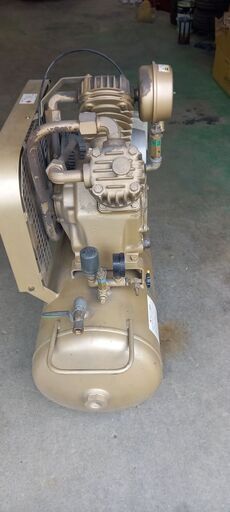 東芝 エアコンプレッサー200v これ以上は値引きいたしません