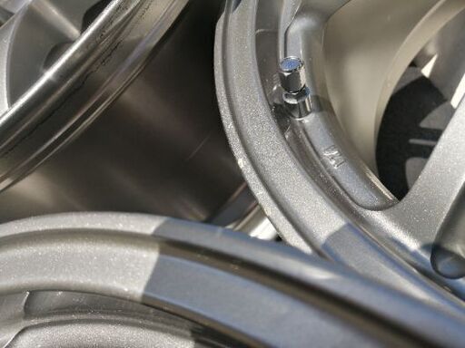 ダウンヒルスペシャル 8.5J 5H/114.3 +43　ガンメタ　WRX  ランエボ　レヴォーグ等に