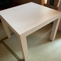 IKEA  正方形テーブル