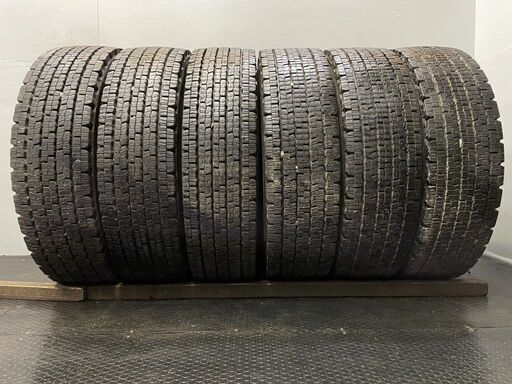 札幌発 引取OK DUNLOP SP002 225/90R17.5 127/125L 17.5インチ トラックタイヤ スタッドレス 6本 4t レンジャー ファイター等　(MTC274)クレジットカード QRコード決済可能 札幌発 引取OK DUNLOP SP002 225/90R17.5 127/125L 17.5インチ