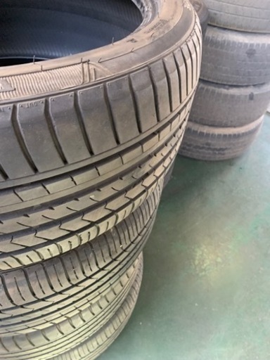 タイヤ、ホイール 245/40R19 夏タイヤ4本セット 6~7分山