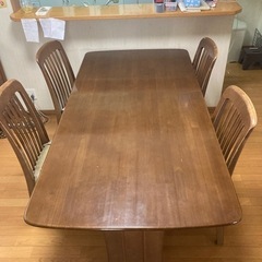 テーブル、椅子
