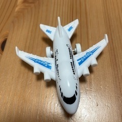 飛行機のおもちゃ