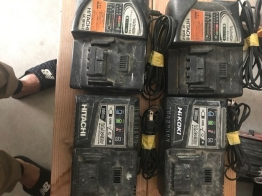 インパクトドライバー充電器　4個