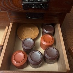 dsquared2★タグ 未使用  44 デニムパンツ ジーンズ ダメージ加工-長火鉢　火鉢　引出し 中古品