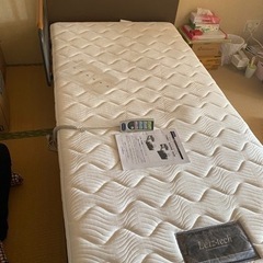 R202 Dream Bed & Nitori 人気白シングルベッド、幅98cm Used/美品