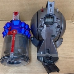 I611 🌈 dyson タービンヘッドキャスター掃除機 2017年製 ⭐動作確認済 ⭐クリーニング済