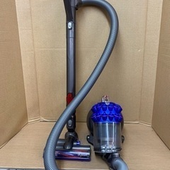 I611 🌈 dyson タービンヘッドキャスター掃除機 2017年製 ⭐動作確認済 ⭐クリーニング済