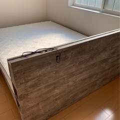 クイーンベッド 直接取りに来てくれる方 募集 9/17迄
