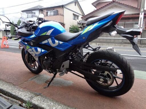 NO.4452　ＧＳＸ２５０Ｒ　水冷４サイクル２気筒エンジン　ＦＩ車　メタリックブルー　☆彡 NO.4452 GSX250R 水冷4サイクル2気筒エンジン FI車