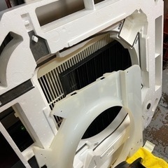 業務用天井埋込エアコン分解洗浄 24時間対応