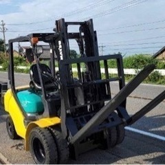 コマツ フォーク リフト 2.5 トン ディーゼル FD25T-16 2008 年。