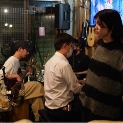 新宿のミュージックバーでバーテンダー募集 − 東京都