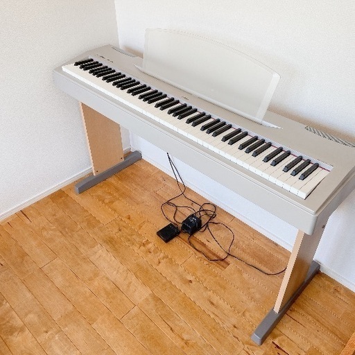YAMAHA 電子ピアノ P-60